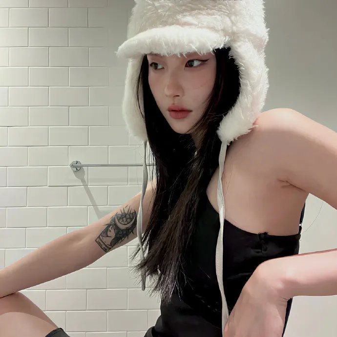吞噬太阳的女子